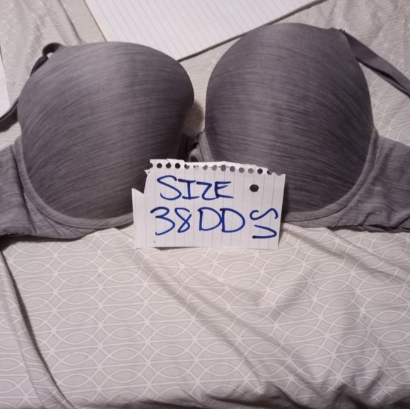 VS bra's - Picture 2 of 3